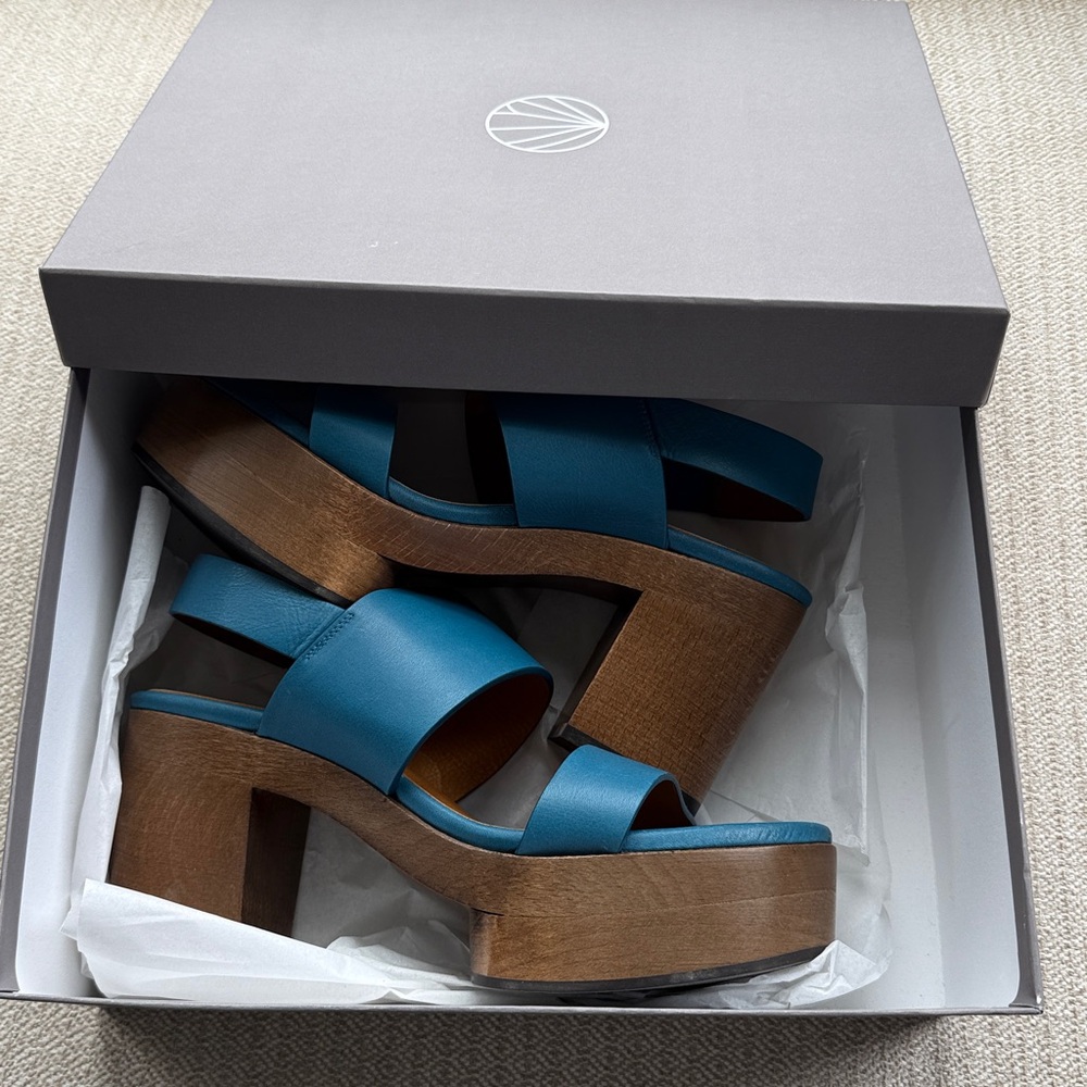 COCLICO OCA Rabbit Platform Sandals - Picture 2 of 7